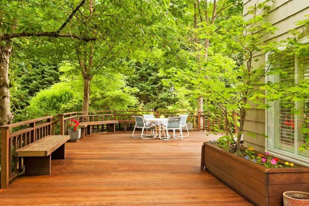 Embracing the Warmth: The Unique Appeal of Merbau Decking
