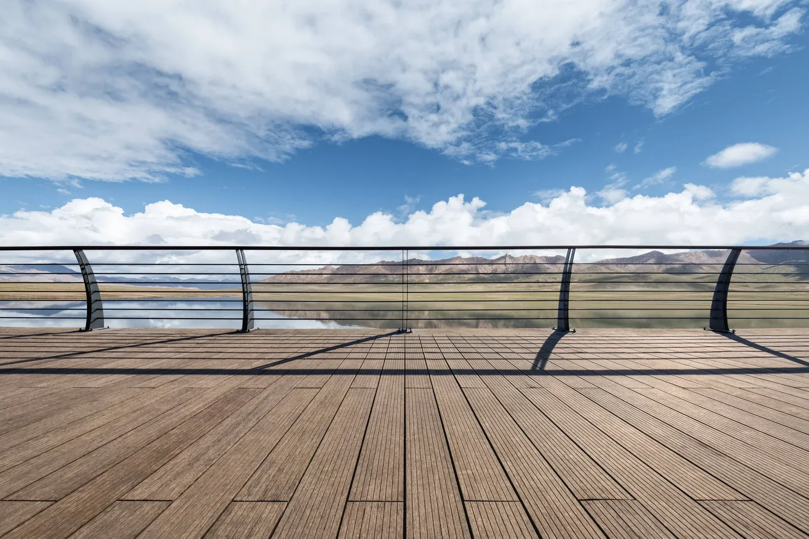 Why Choose Us as Your Composite Decking Supplier?